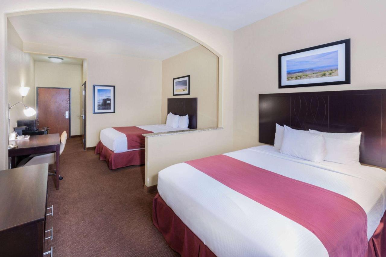 Baymont By Wyndham Cuero Hotel Eksteriør billede